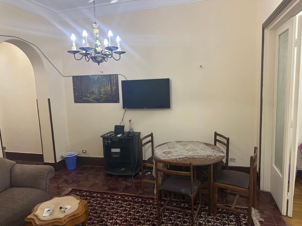 Beautiful Apartment In The Heart Of Le Caire Extérieur photo